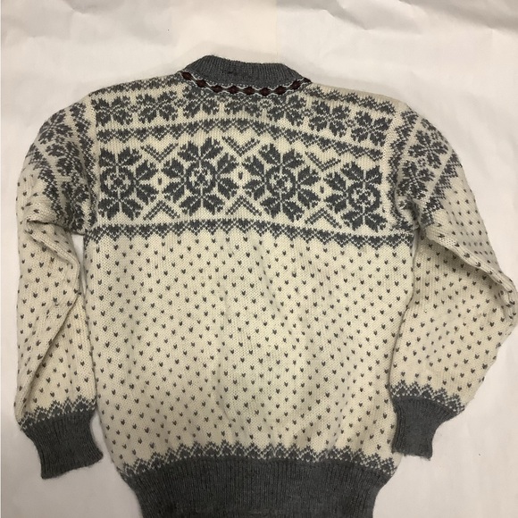 Dale of Norway Gray and Cream Cardigan - Picture 2 of 4